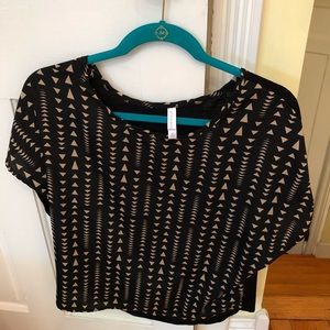 Short Sleeve Top w/ Gold Design